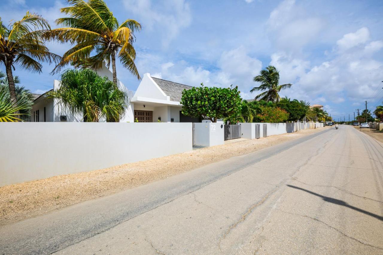 Oceanfront 72 & Sunny Villa Kralendijk Exteriör bild