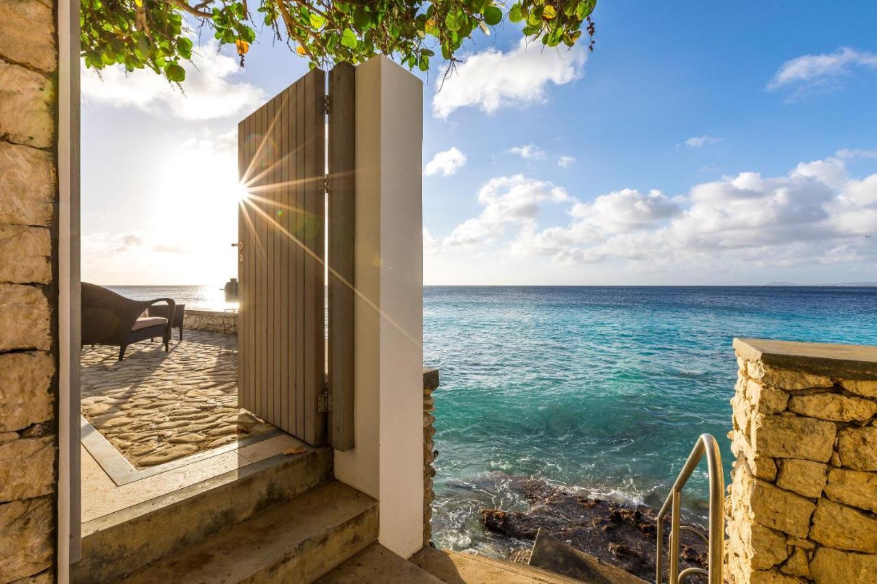 Oceanfront 72 & Sunny Villa Kralendijk Exteriör bild